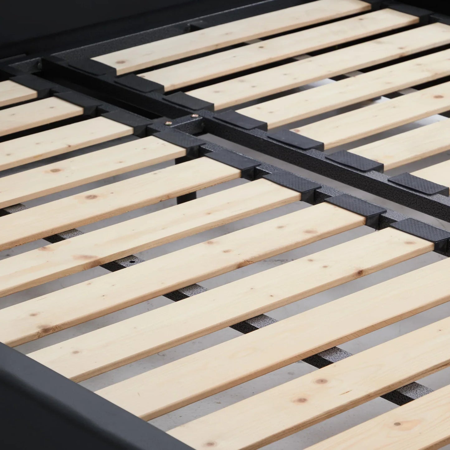 Avelle Black Leather Bed